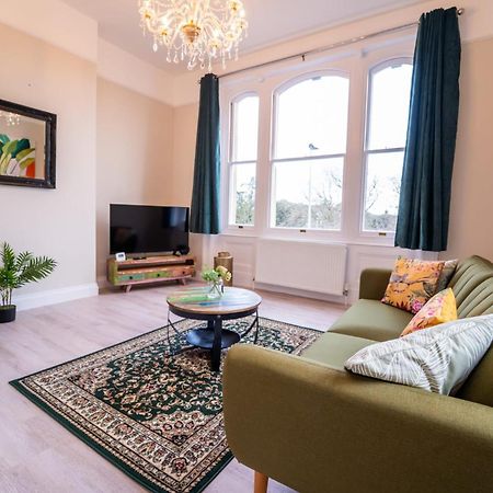Stunning Park View Maisonette - 2 Bedrooms Great Yarmouth Bagian luar foto